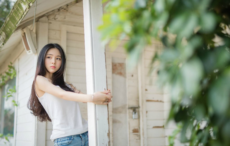刘璝一下子面色变得惨白，如遭雷击，一直以来与自己相敬如宾、恩爱有加的妻子，竟是如此蛇蝎妇人，不但背着自己与刘璋厮混，更为了杀自己，不惜唆使刘璋杀他！